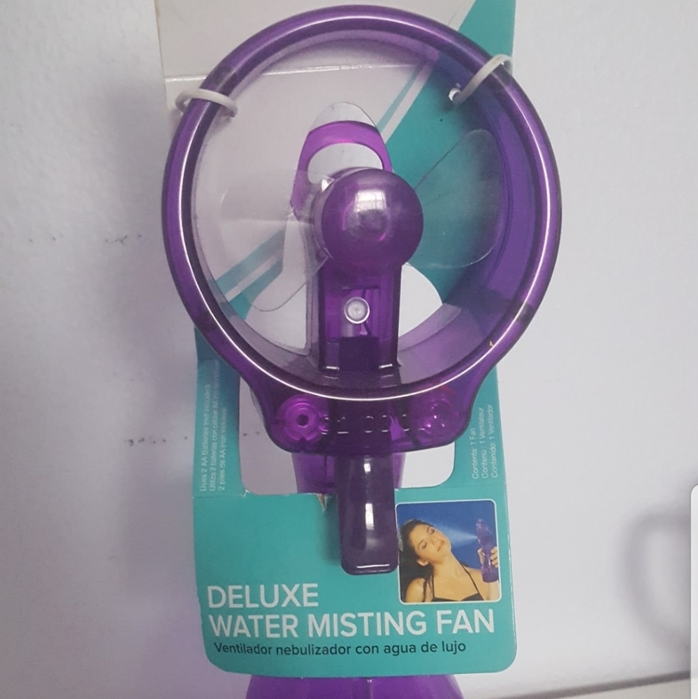 Deluxe Water Misting Fan - Sports & Outdoors